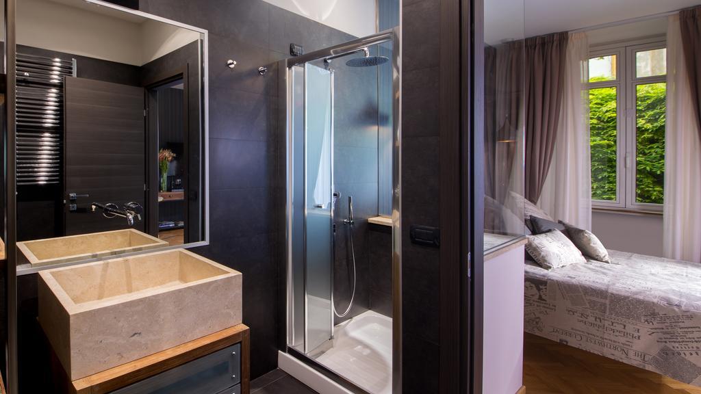 Qt Suites Roma Pokoj fotografie